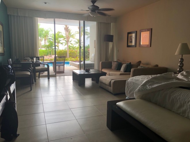 A54616D3-ECAB-4454-A849-8BC3C60F6726_1_105_c