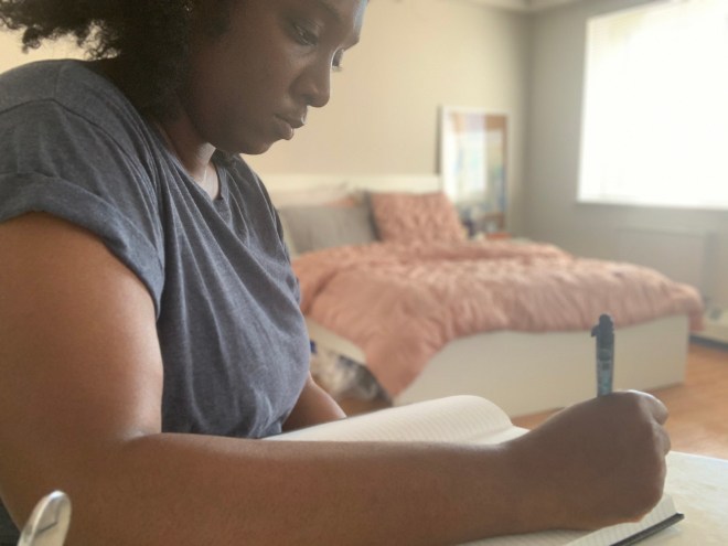 7BCE0032-7C57-4BF9-B919-58FB0681D62A_1_201_a